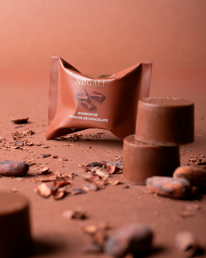 Bombons Nugali com ganache cremoso de chocolate premium, proporcionando uma experiência de sabor irresistível.